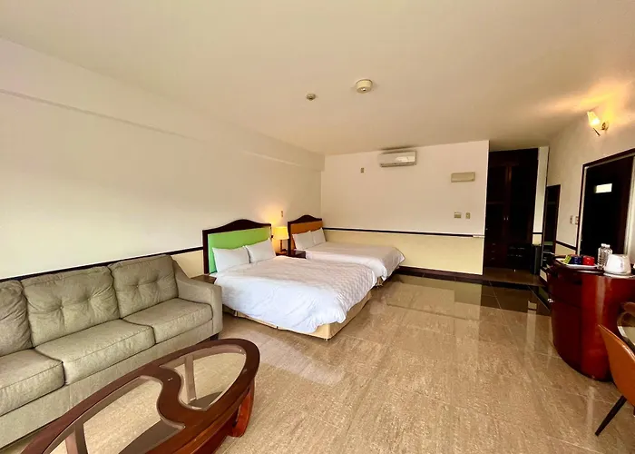 Hundred Days Hotel